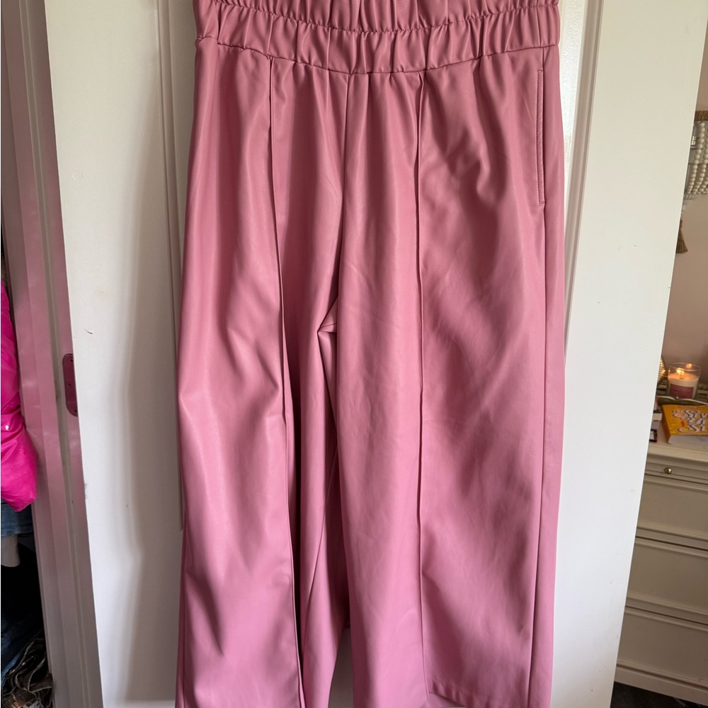 Stylish Pink Wide-Leg Pants
